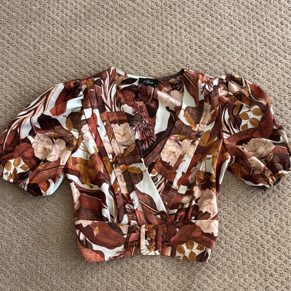 Milk + Honey Floral Puff Sleeve Wrap Top